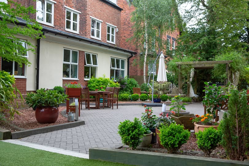 twelve trees care home in sheffield