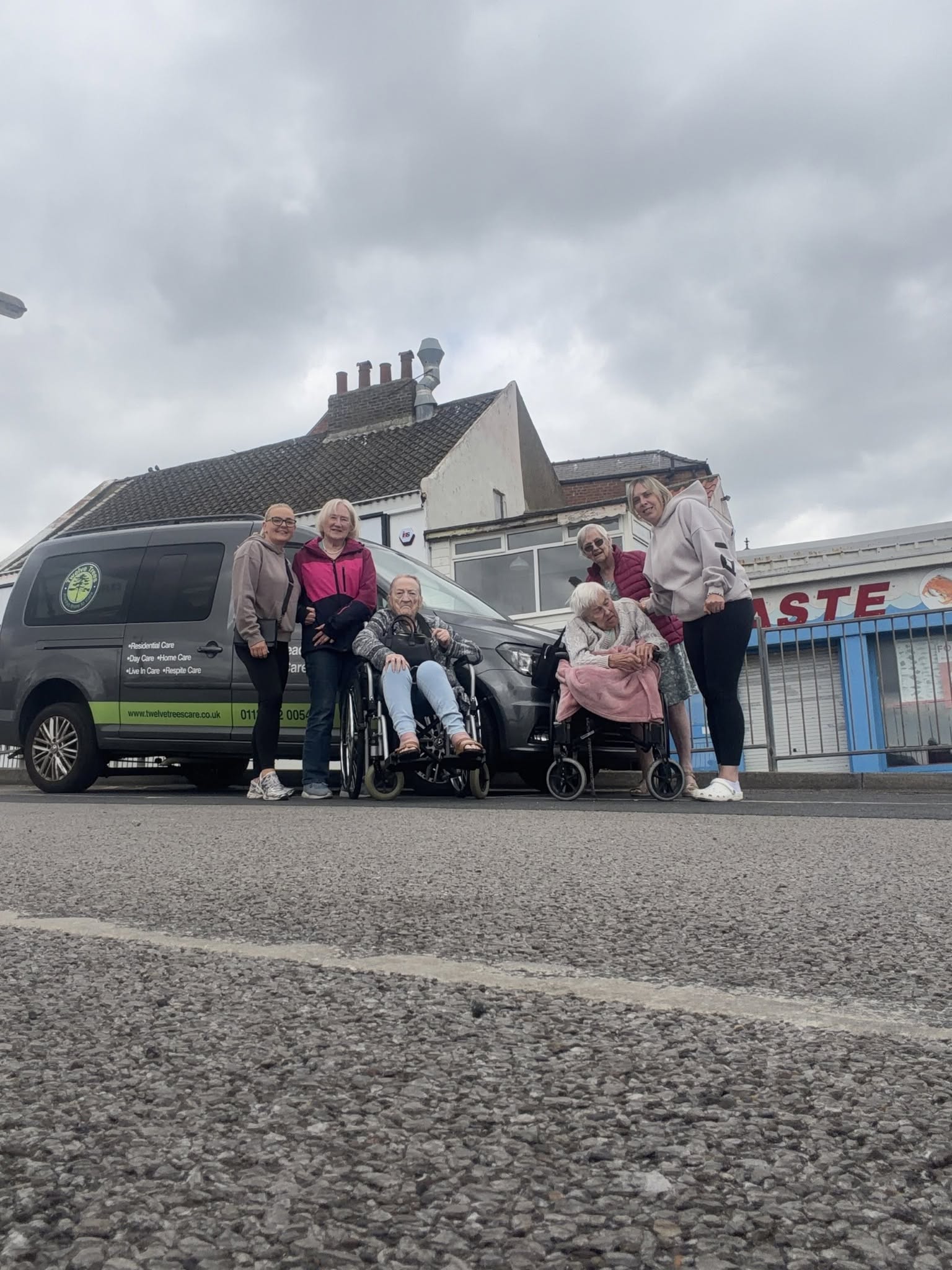 Meadowbrook care home in Garforth clients enjoying a day out